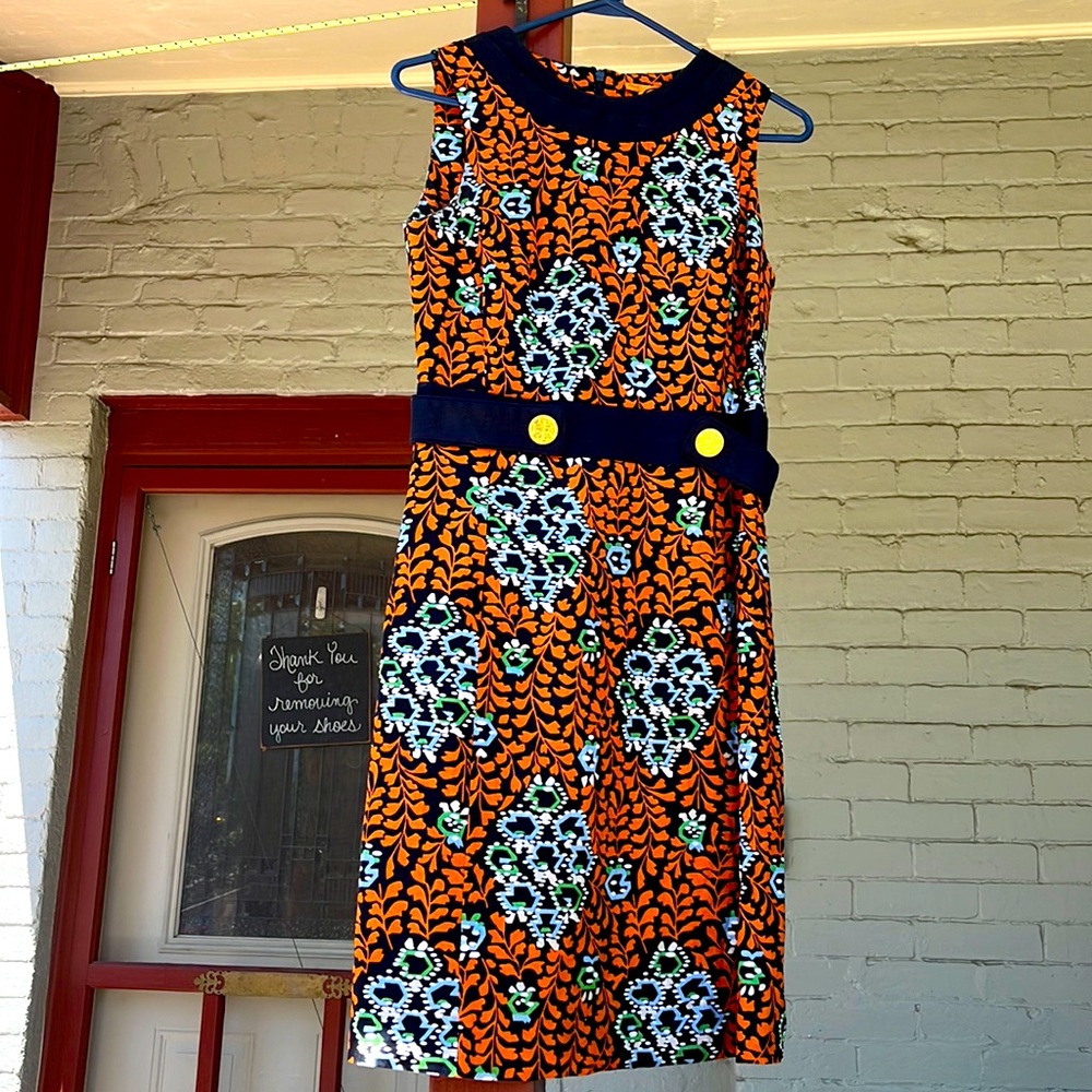 Tory Burch, belted (attached) sheath dress. Back zip. 100% linen with lining.